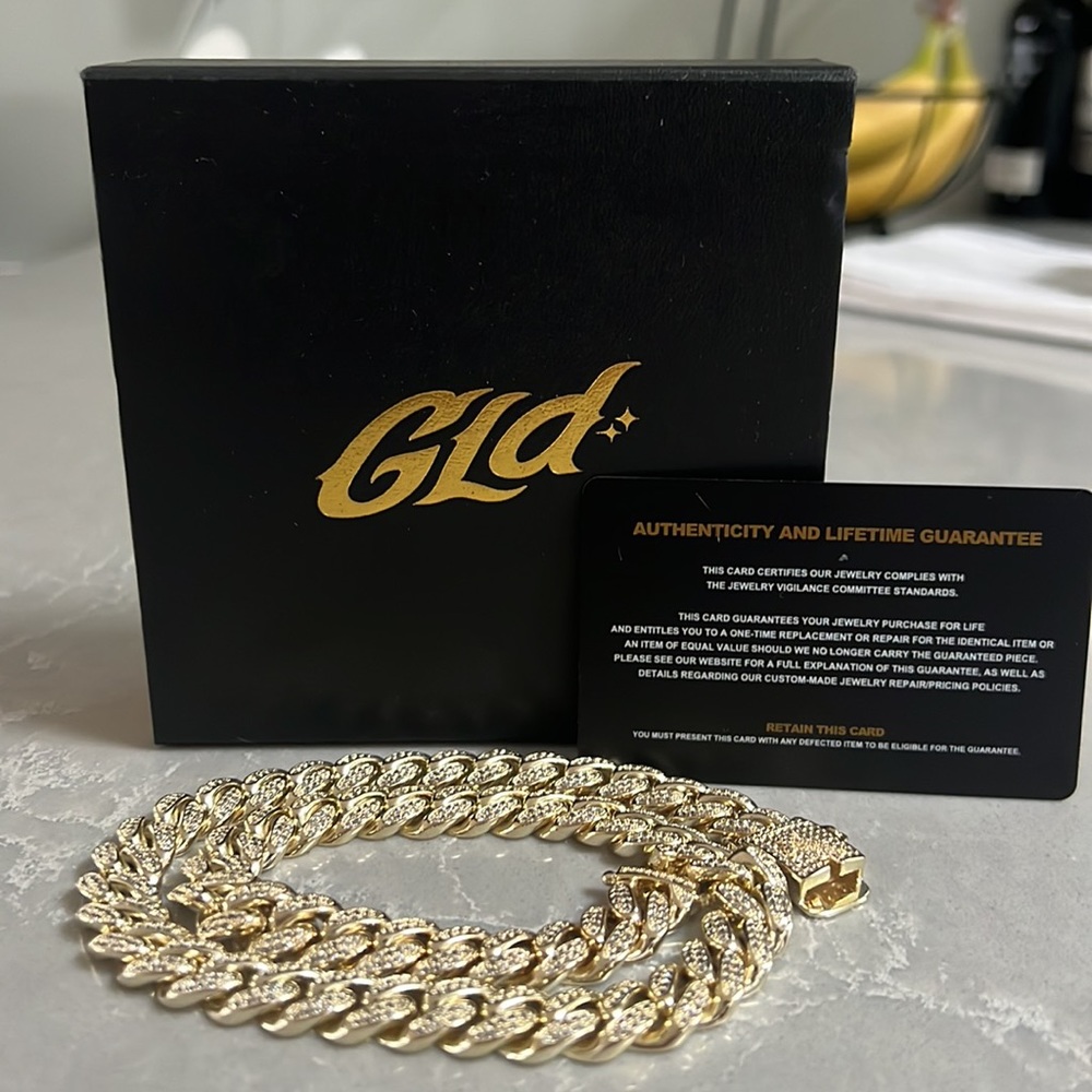 Men’s GLD 18” Diamond Cuban Link. Worn 3 Times - Picture 2 of 6